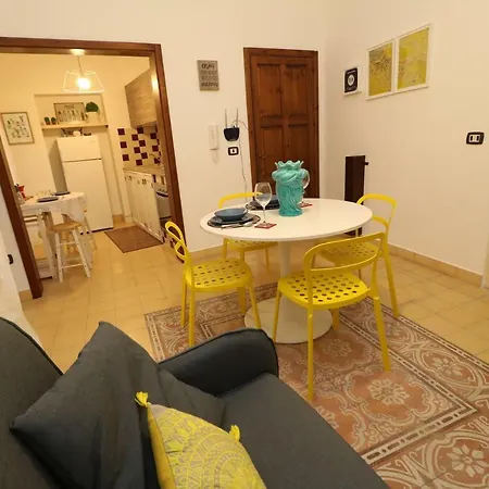 Casina Ortigia Feriehus *